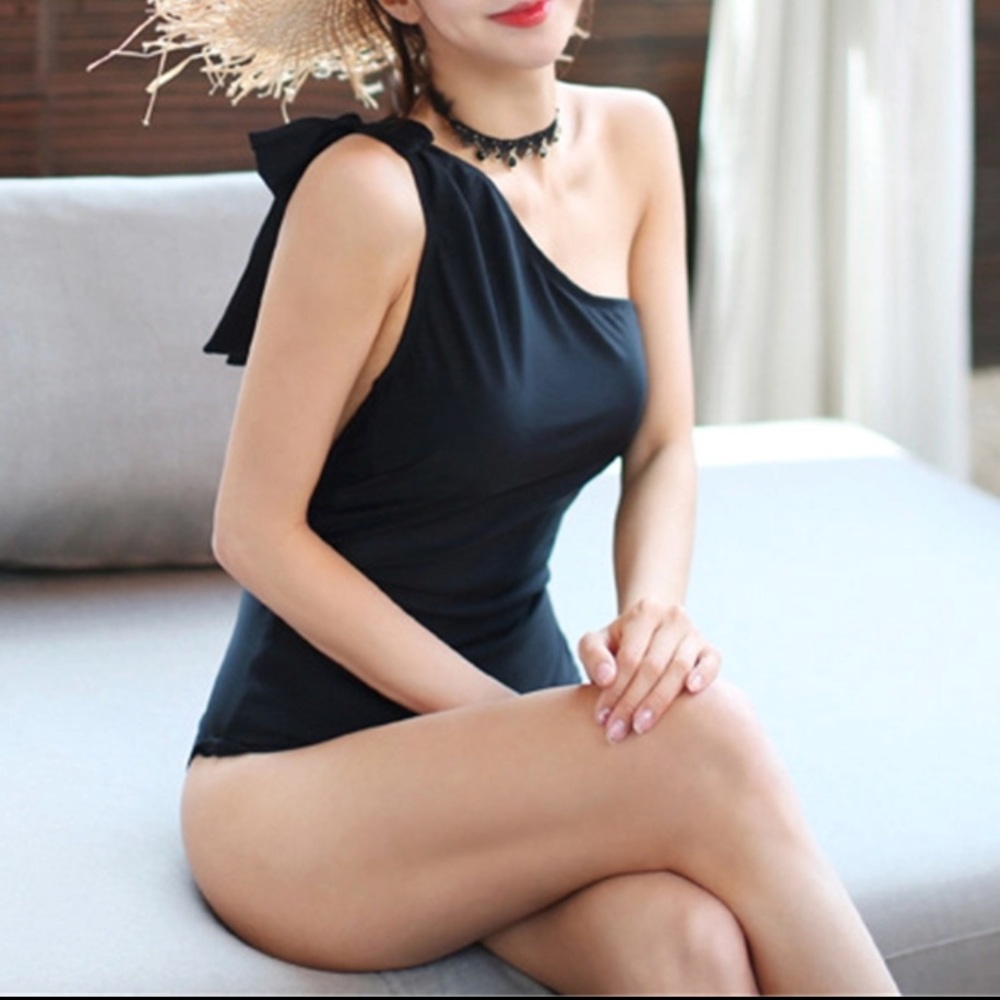 Asymmetric one shoulder bow knot bathing suit - Picture 3 of 8